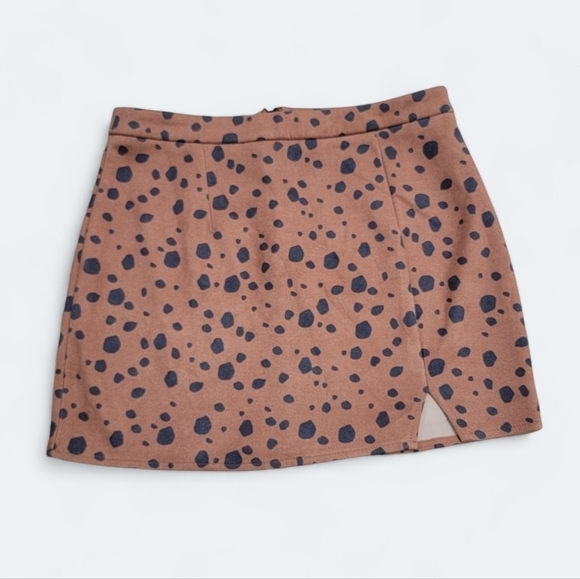 A Father's Love Animal Print Mini skirt Leopard Cheetah Faux Suede Size Medium - Picture 1 of 14